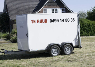 Dubbelasser aanhangwagen te huur